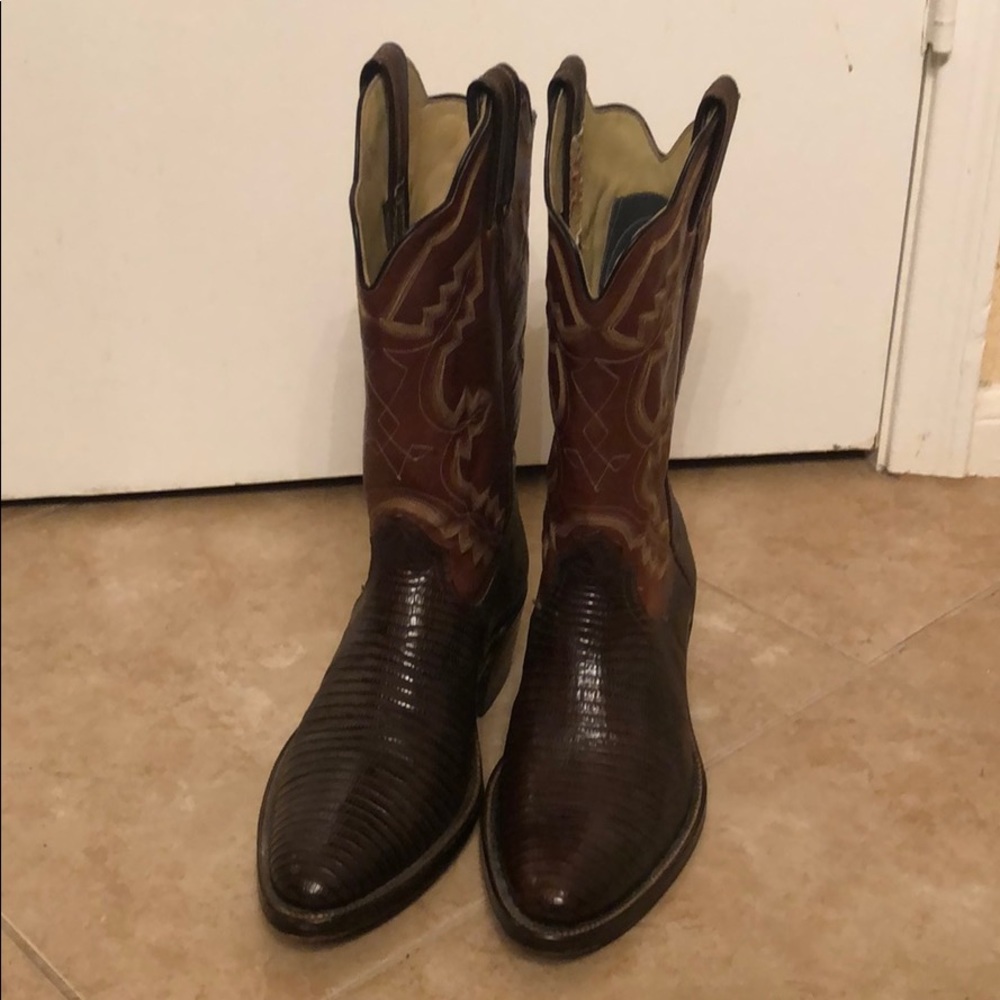 Custom made lizard cowboy western boots